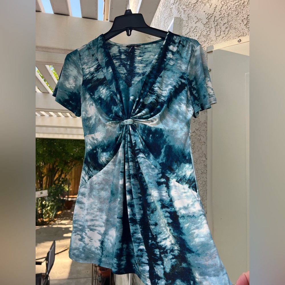 Daisy Fuentes Oceanic Tie-Dye Top